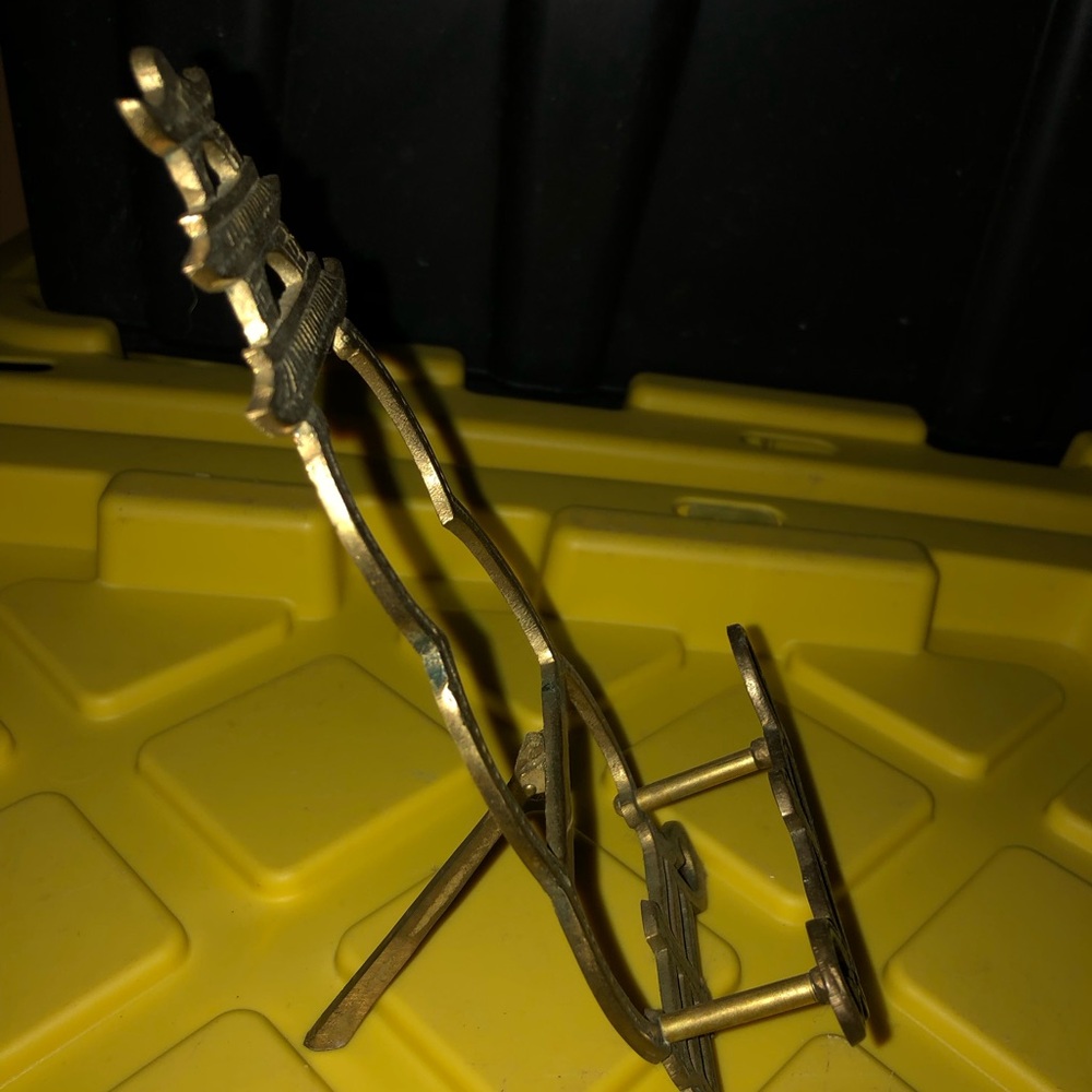Asian Antique brass stand - Picture 2 of 3